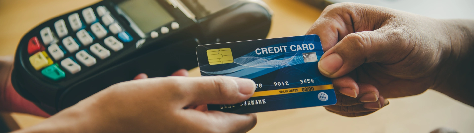 Credit card og betalingsterminal