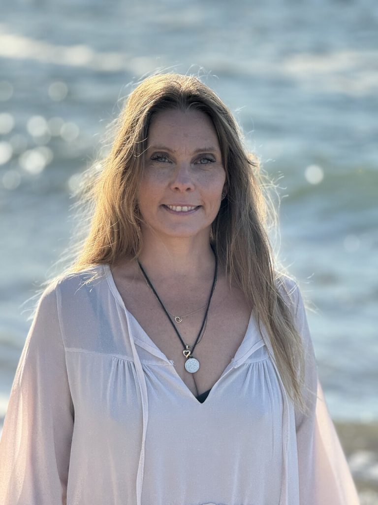Heidi Riishøj på stranden