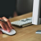Blogindlæg på Iværksætterbloggen - Etabler dig som ekspert ved at udgive en bog